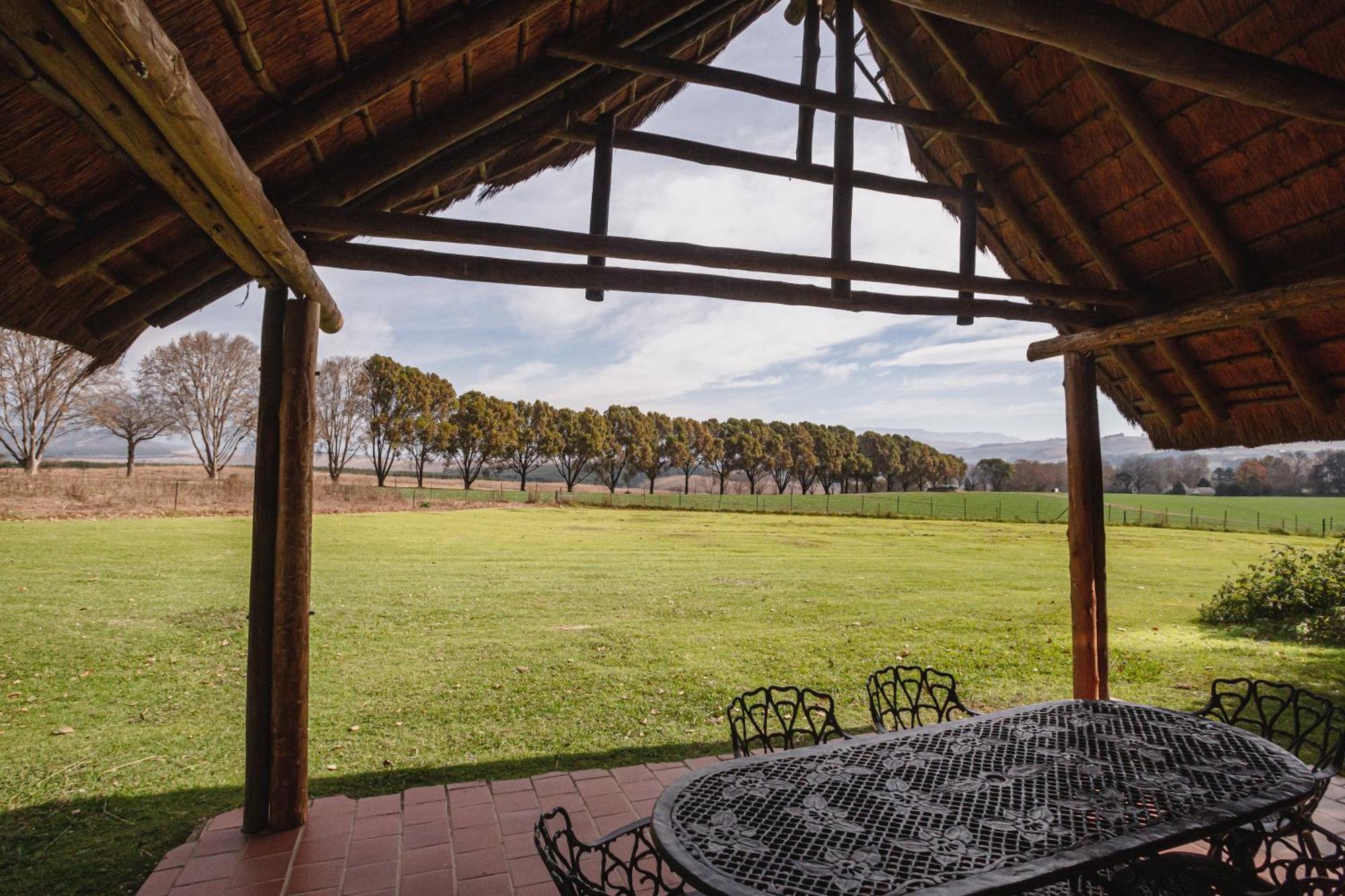 Ardmore Guest Farm Champagne Valley Exterior photo